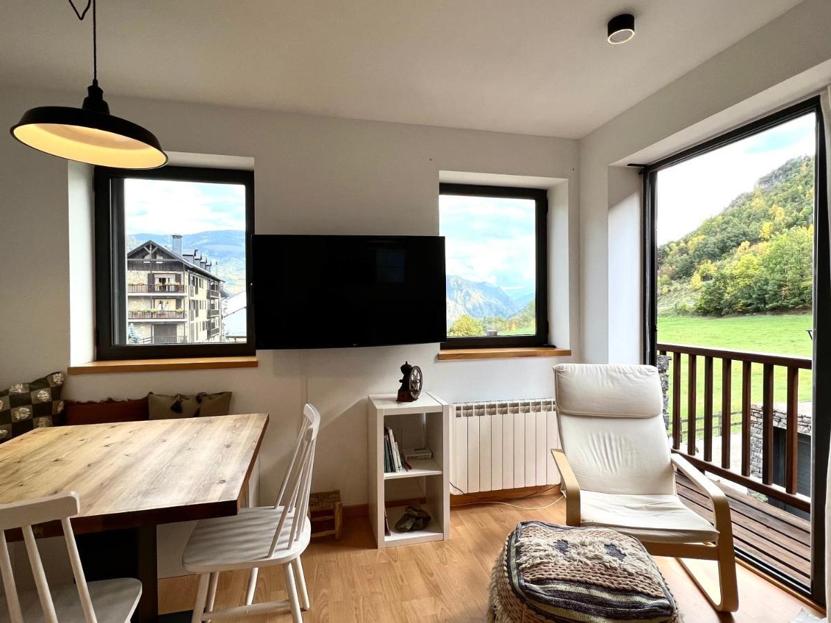 Apartament La Gisca - L'Amfitriona Valencia D'Aneu Exteriér fotografie